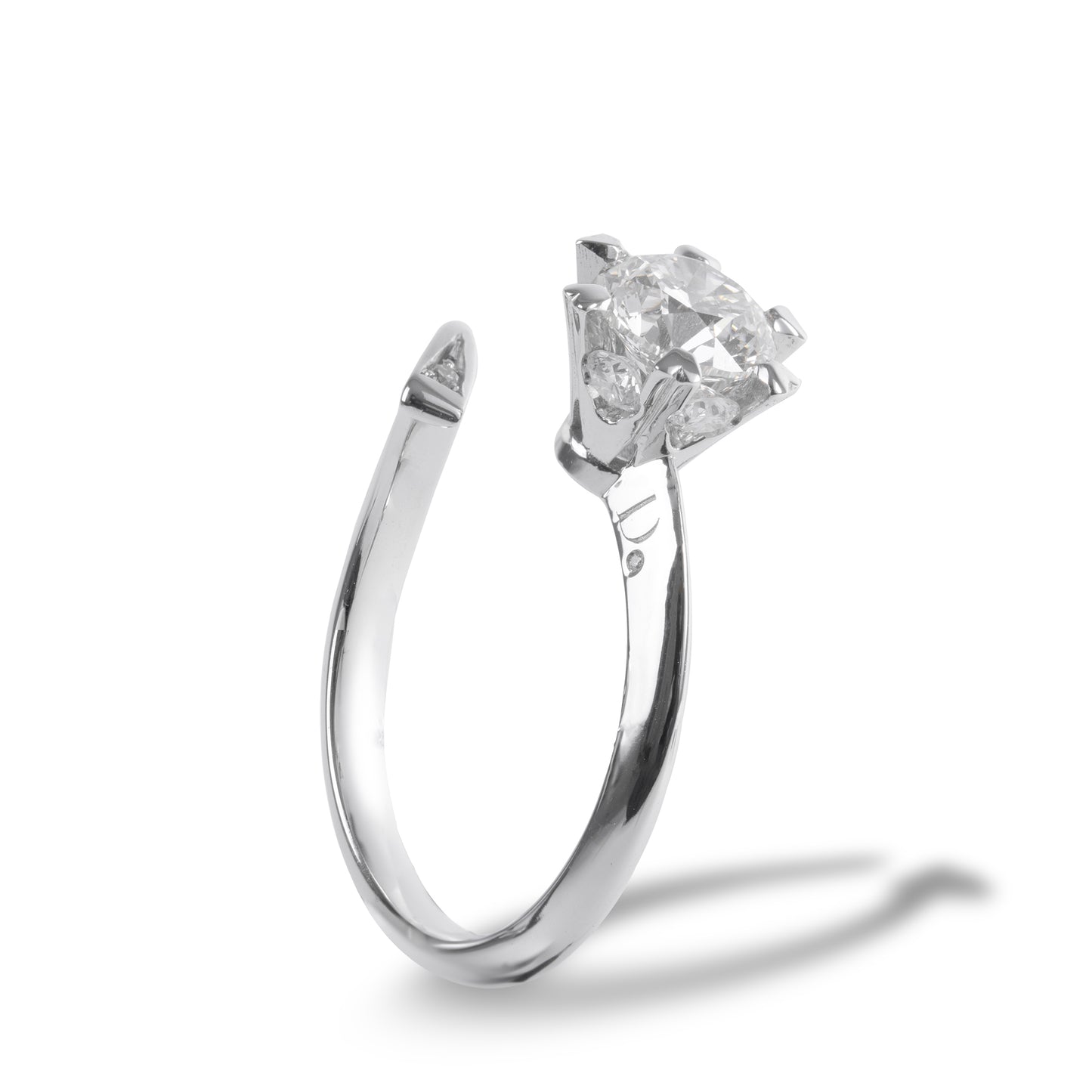 Anello Calice Contrariè 6 punte